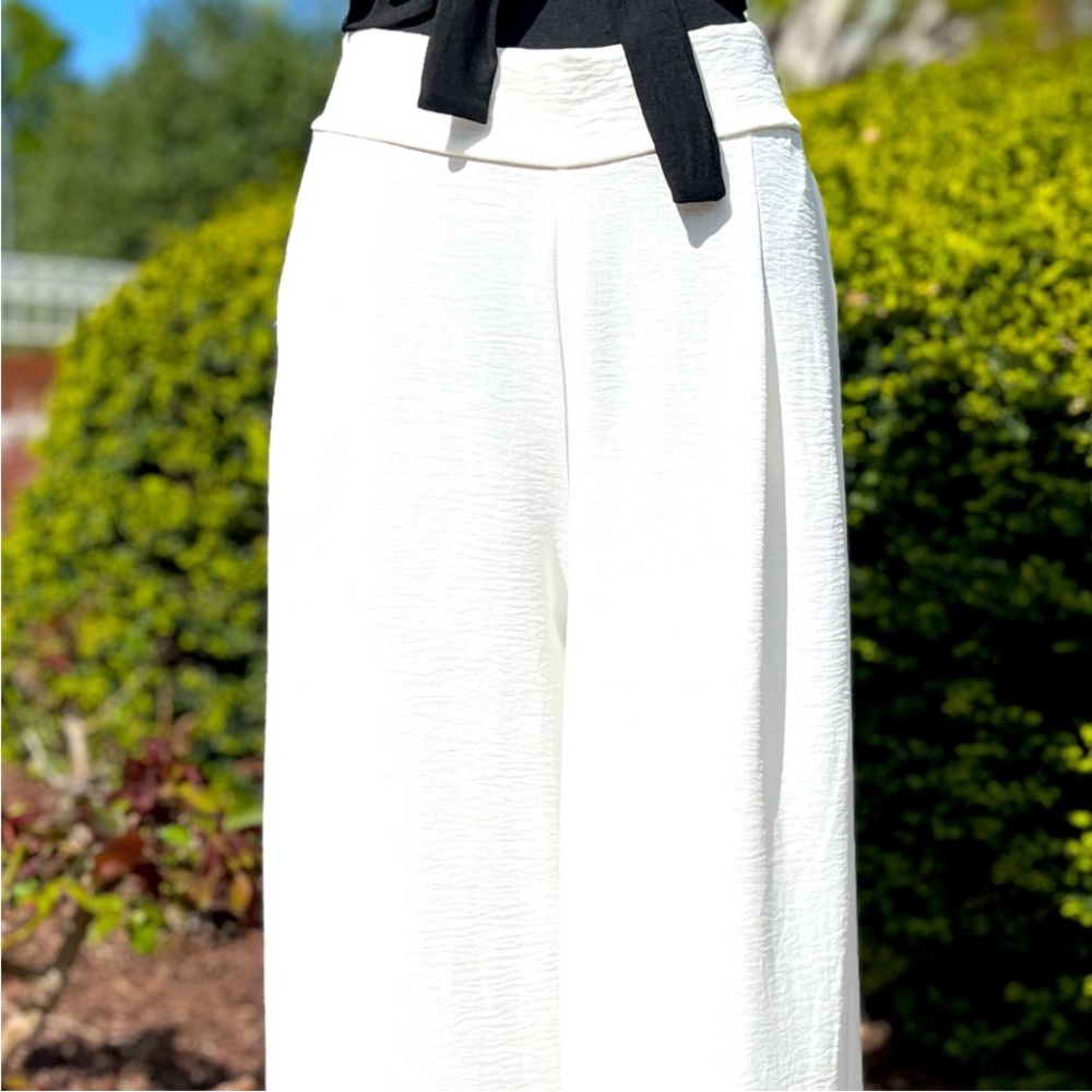 Women Palazzo White fresh Rayon with pockets elastic on the back fits L/XL
